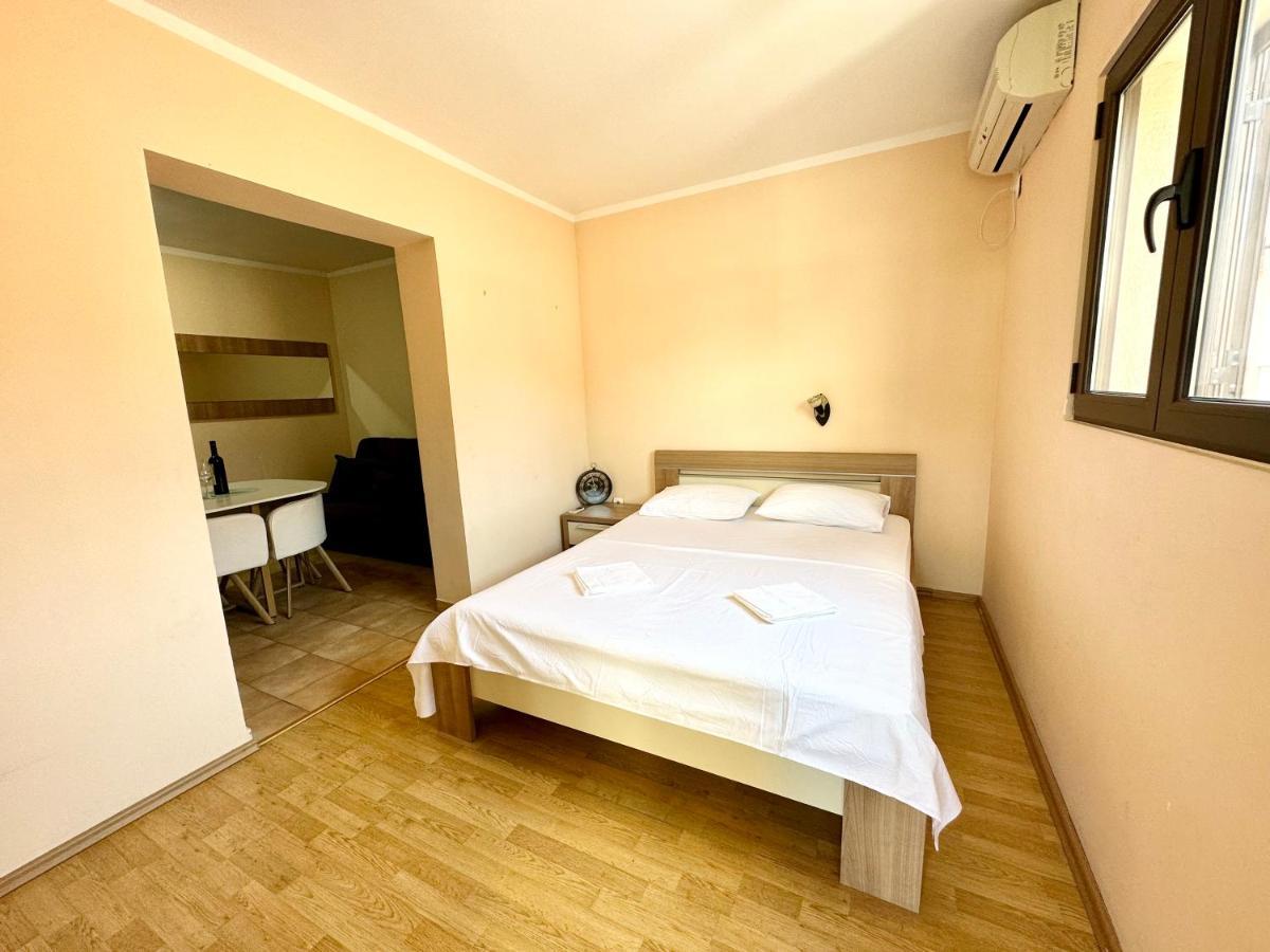 Budva Centar Bagian luar foto